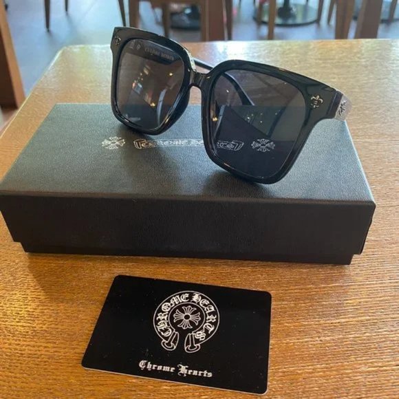 Chrome hearts Black sunglasses - Picture 4 of 9